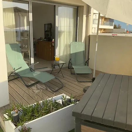 Апартаменты Super T2 A 2 Pas Des Plages Face Ocean Et Parking Prive