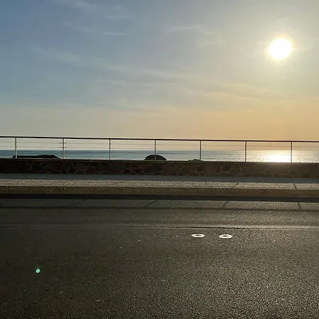 Super T2 A 2 Pas Des Plages Face Ocean Et Parking Prive Διαμέρισμα *
